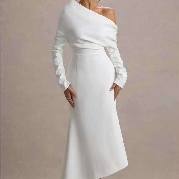 Club L London Dresses & Skirts - WHITE ONE-SHOULDER ASYMMETRIC MAXI DRESS